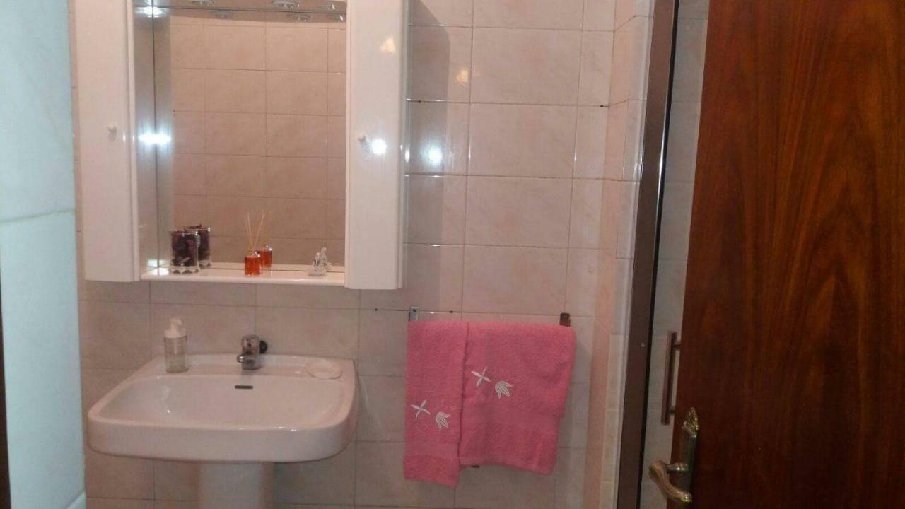 Quarto Com 4 Camas Porto Eksteriør billede