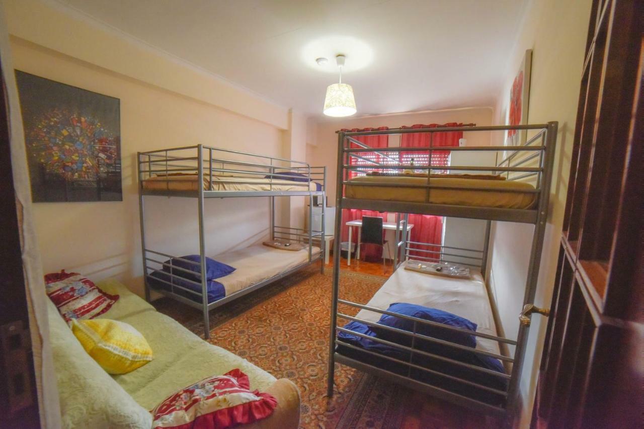 Quarto Com 4 Camas Porto Eksteriør billede
