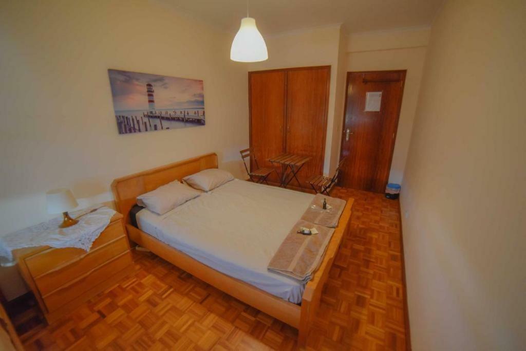 Quarto Com 4 Camas Porto Eksteriør billede